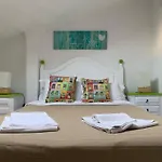 Manelisa Bed & Breakfast