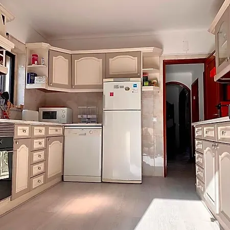 Manelisa Bed & Breakfast