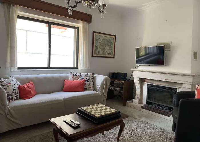 Manelisa Bed & Breakfast 2*