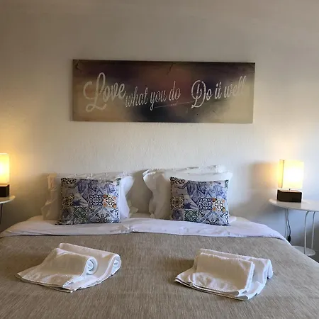 Manelisa Bed & Breakfast Cascais