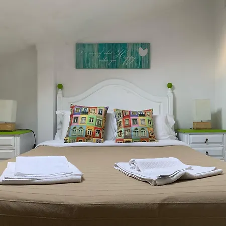 Manelisa Bed & Breakfast