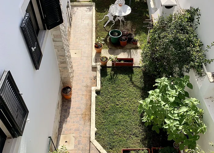 Manelisa Bed & Breakfast Cascais